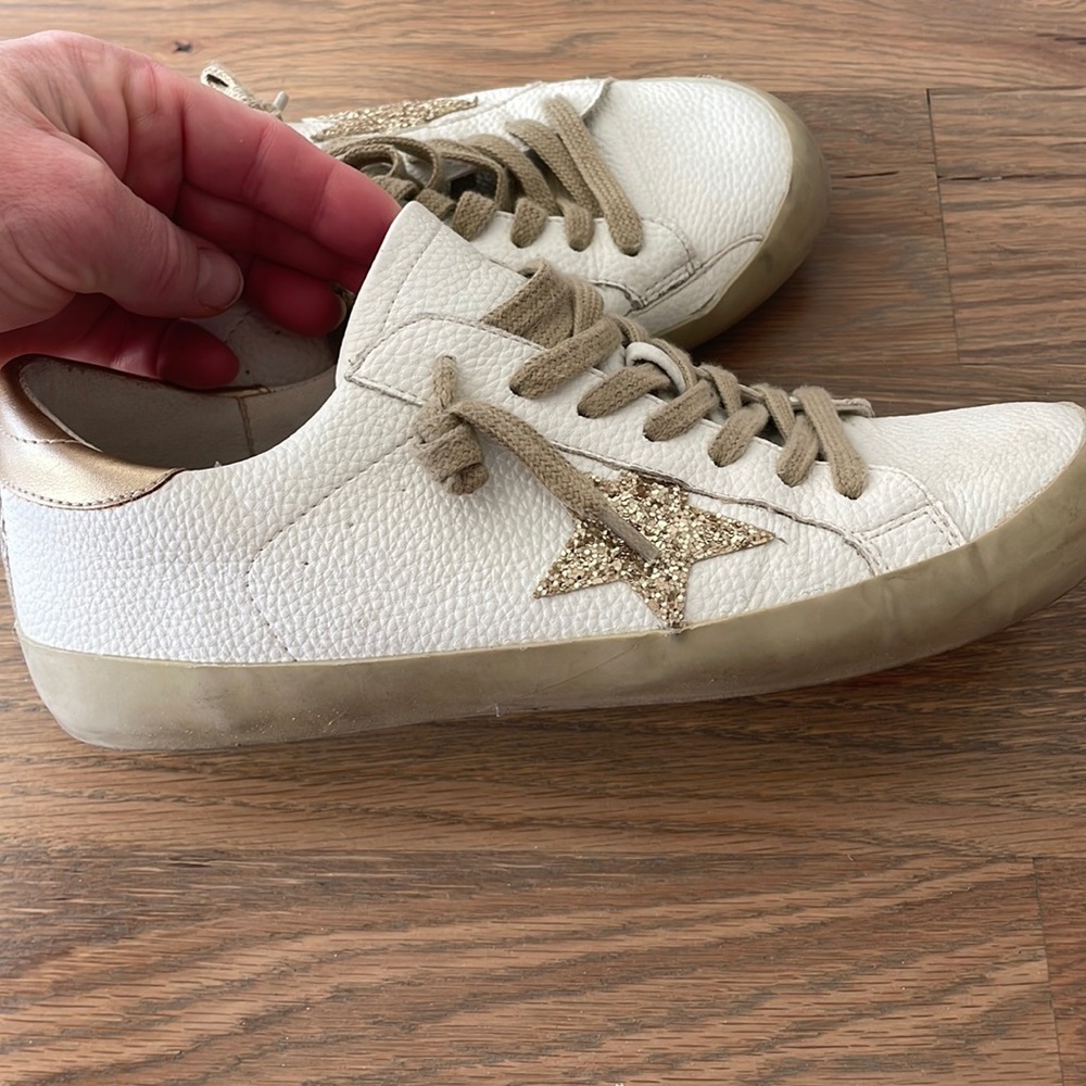 Shu shop sz 8 Golden Goose like (Paula)